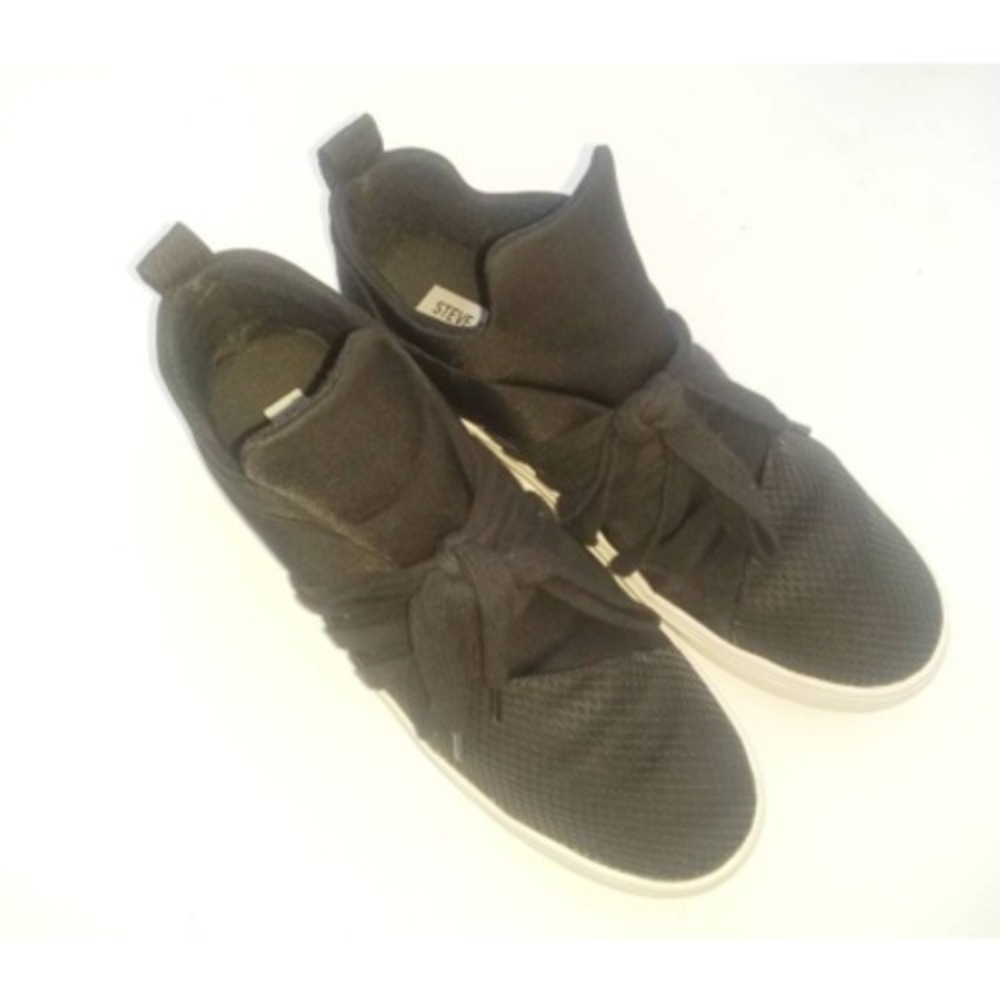 Steve Madden Womens Lancer Sneakers Shoes Black White Low Top Lace Up Mesh 8.5 M